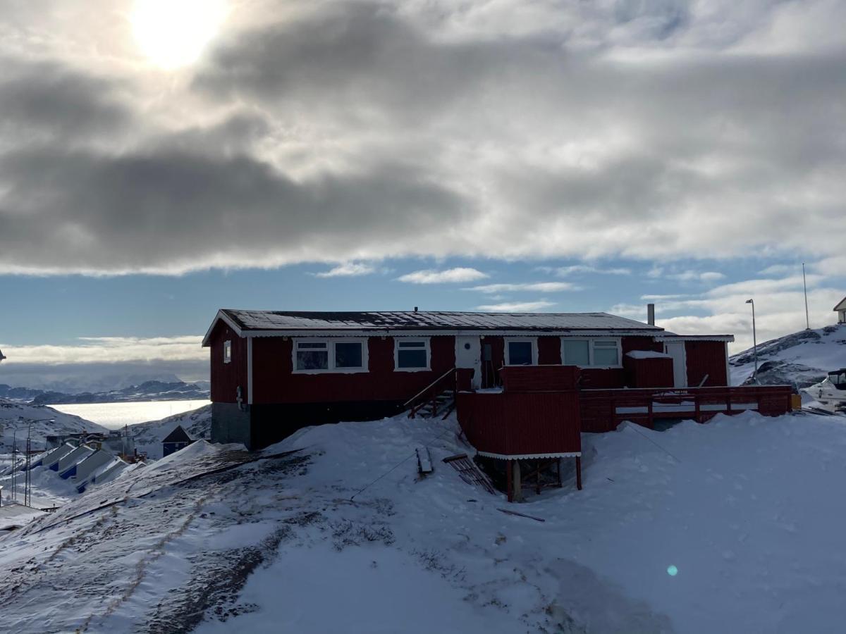 Isi4U Apartments, Snowmobile And Dogsled Sisimiut Buitenkant foto